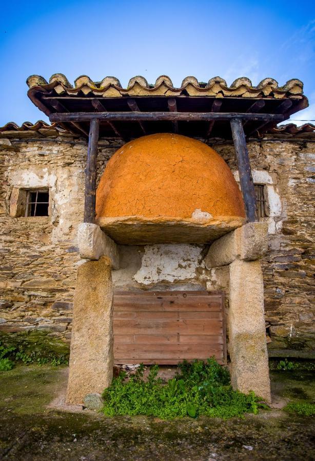 El Hogar Del Herrero Ahigal de los Aceiteros Kültér fotó